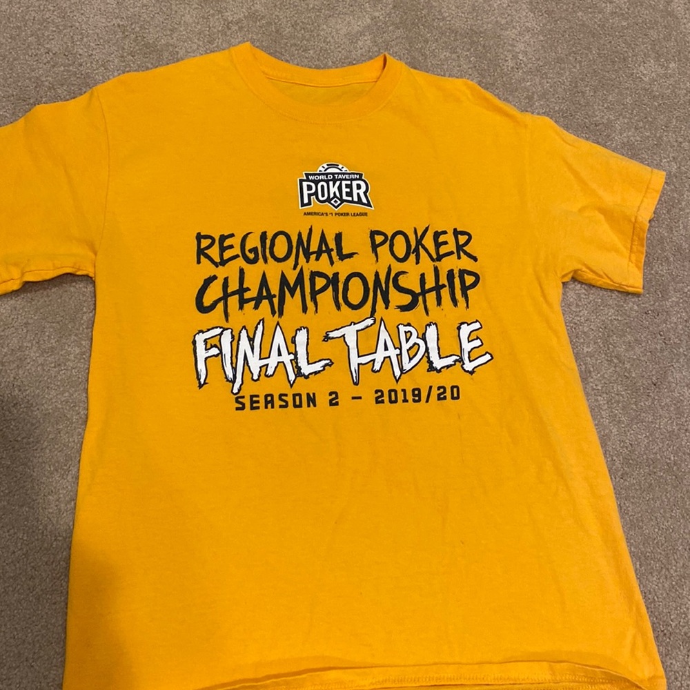 Men’s medium poker t shirt